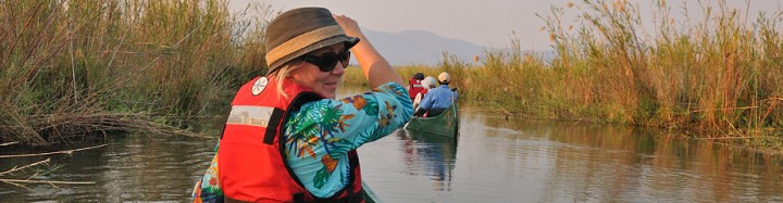 Zambezi canoeing