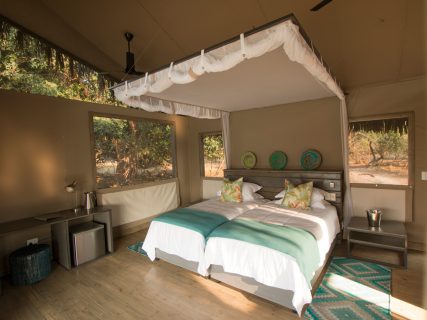 Chundu Island, River suite, interior