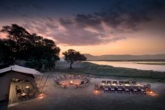 dinner by the zambezi, mana pools np