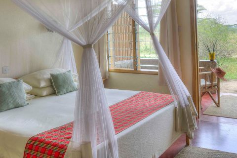 guest bedroom, Ndutu Safari Lodge