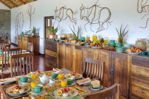 Breakfast buffet, Ndutu Safari Lodge