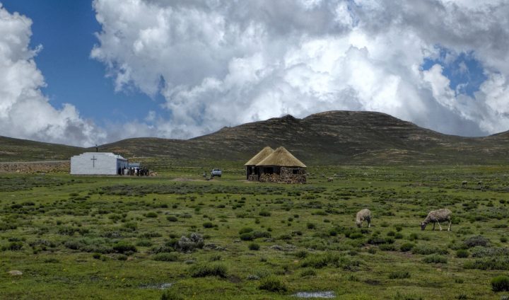 The plateau at top of Sani Pass